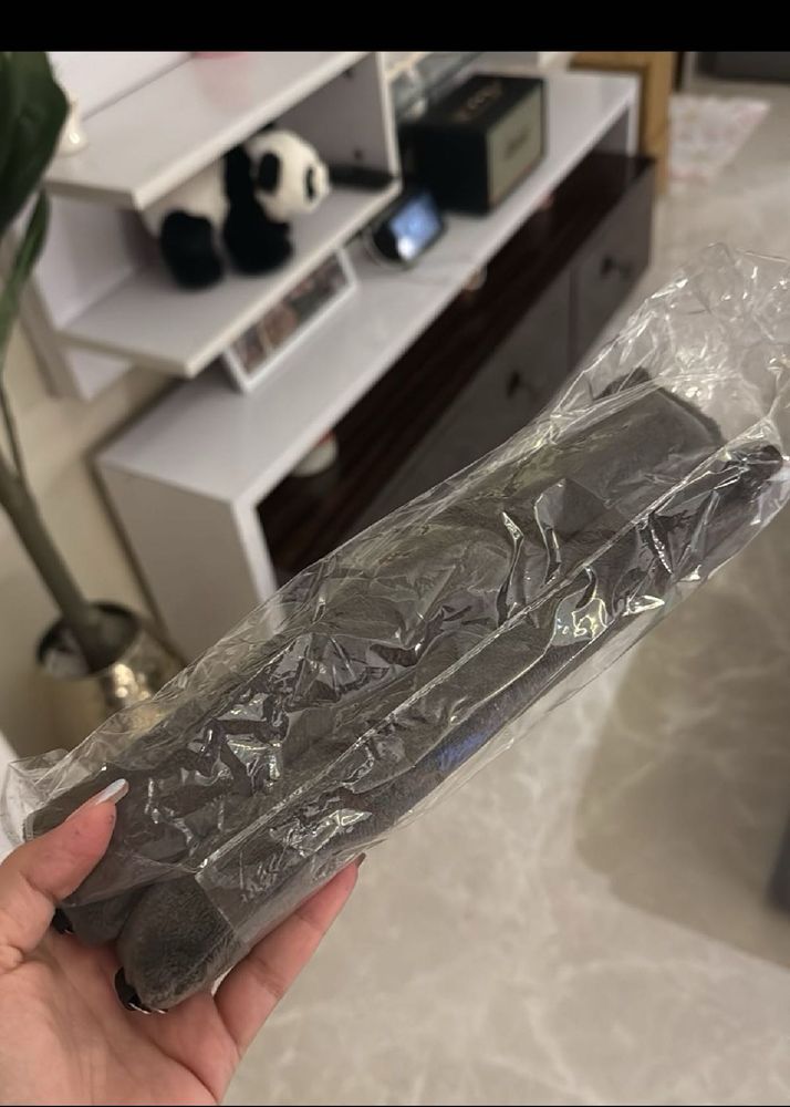 Stylish Hair Gloves