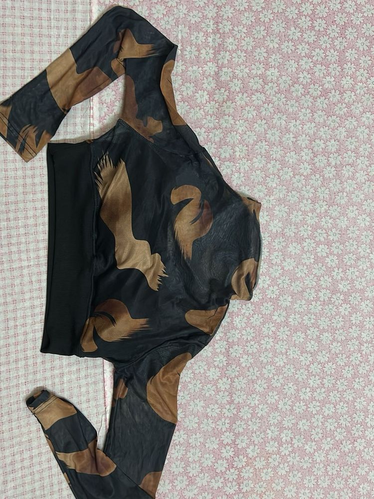 Crop Padded Mesh top