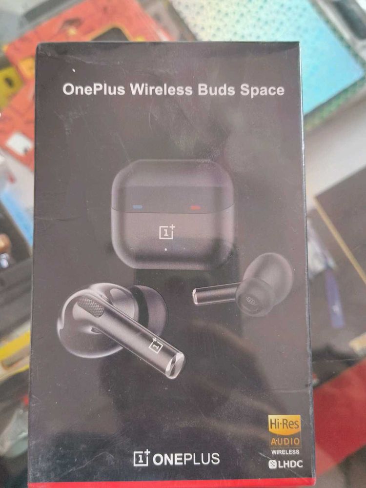 OnePlus Wireless Buds - Space Edition