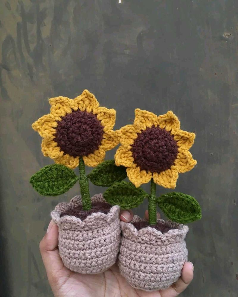 Sunflower Pot