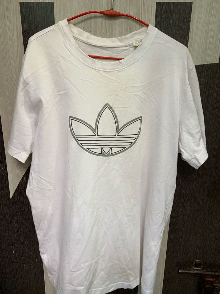 ADIDAS Orignal  Graphic T-Shirt