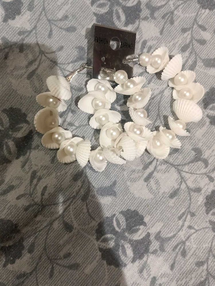 Shell &amp; Pearl Earrings