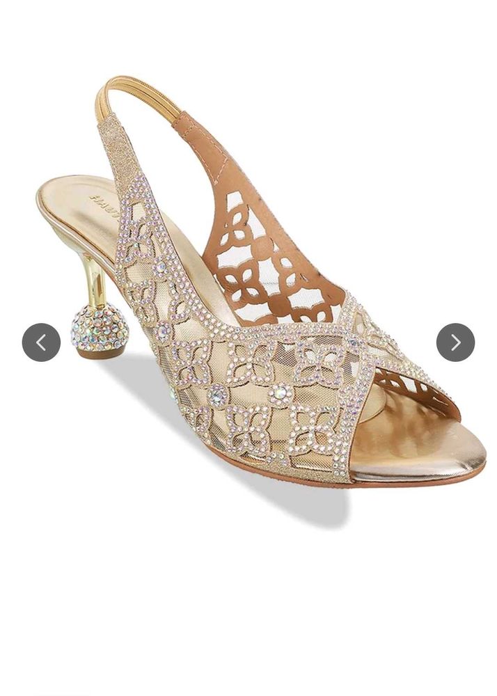 New Mochi beautiful designer Heels