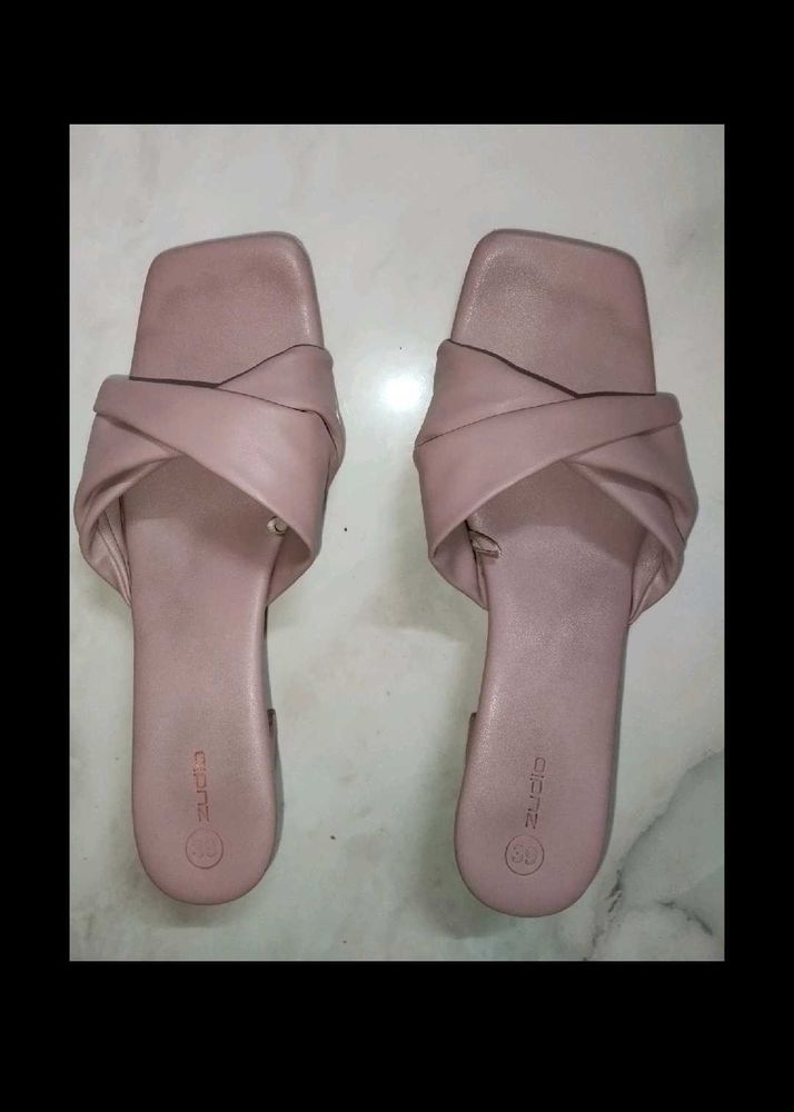 Chic Pink Crisscross Slides