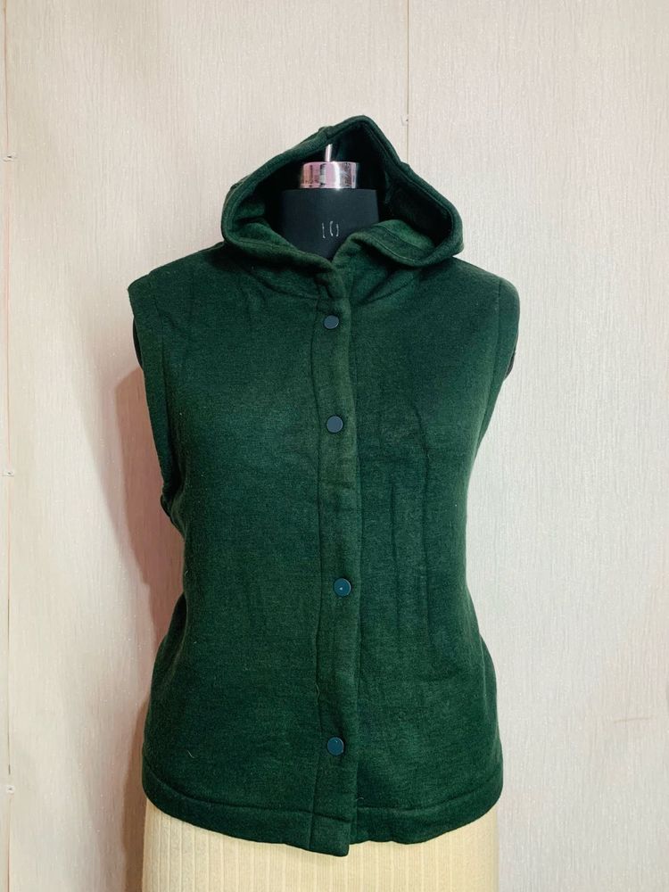 Green Hooded Sleeveless Jacket