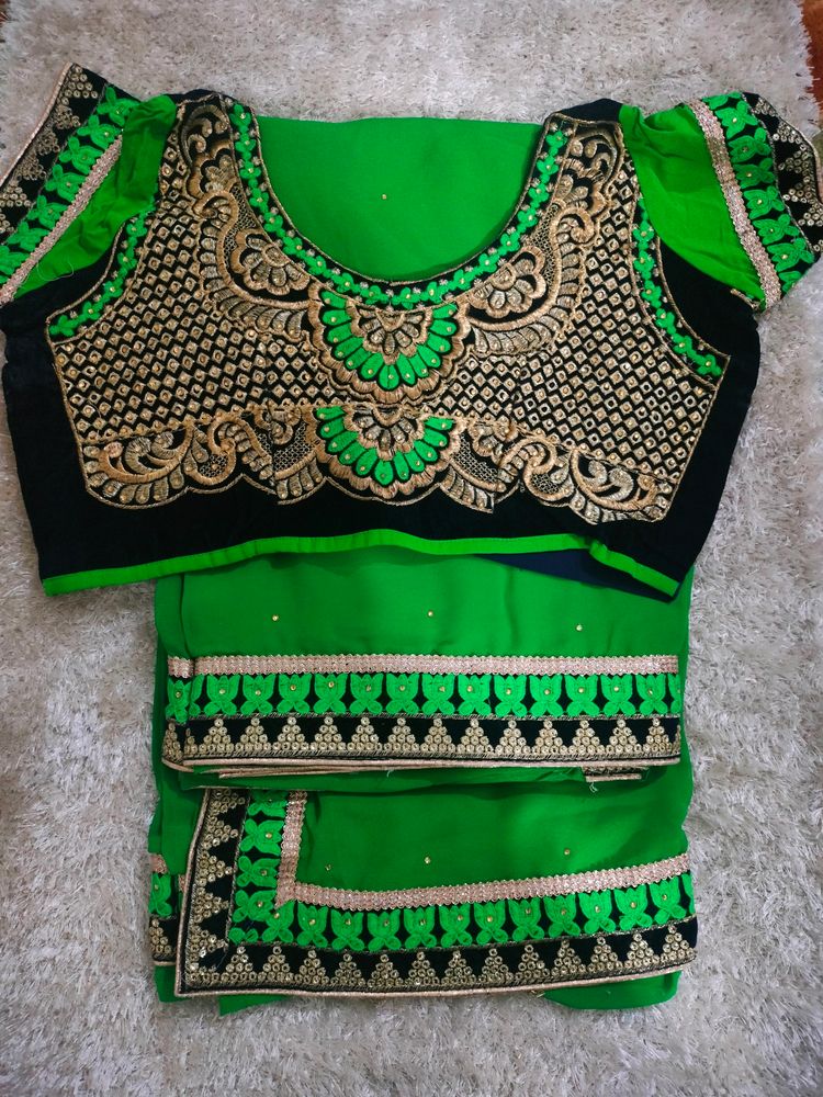 Green Georgette Saree With Velvet Blouse