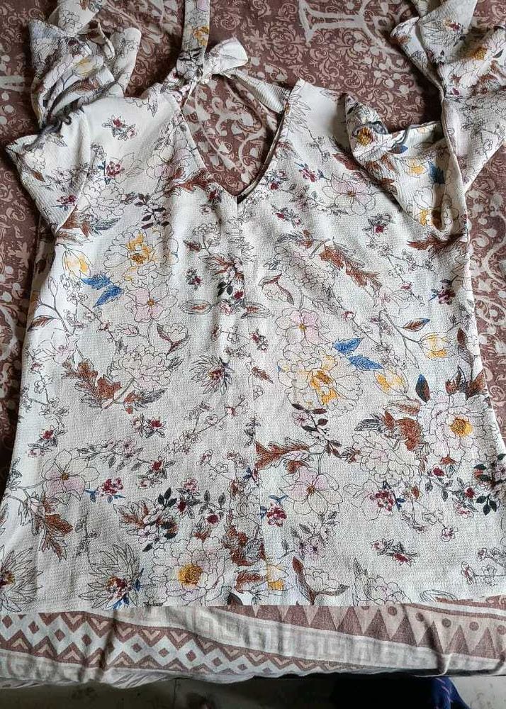 Floral Print Open Shoulder Top