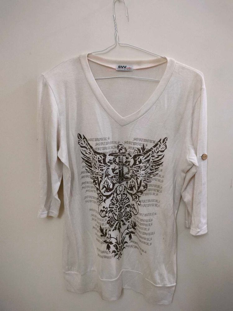 Stylish White Graphic Tee