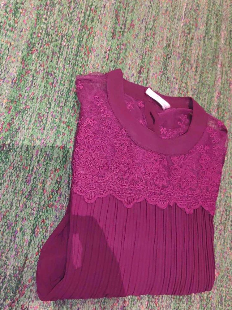 Stylish Top (Women&#39;s)