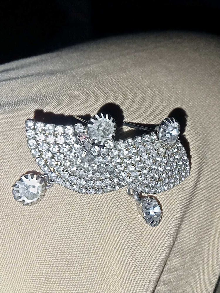 Sparkling Rhinestone Brooch