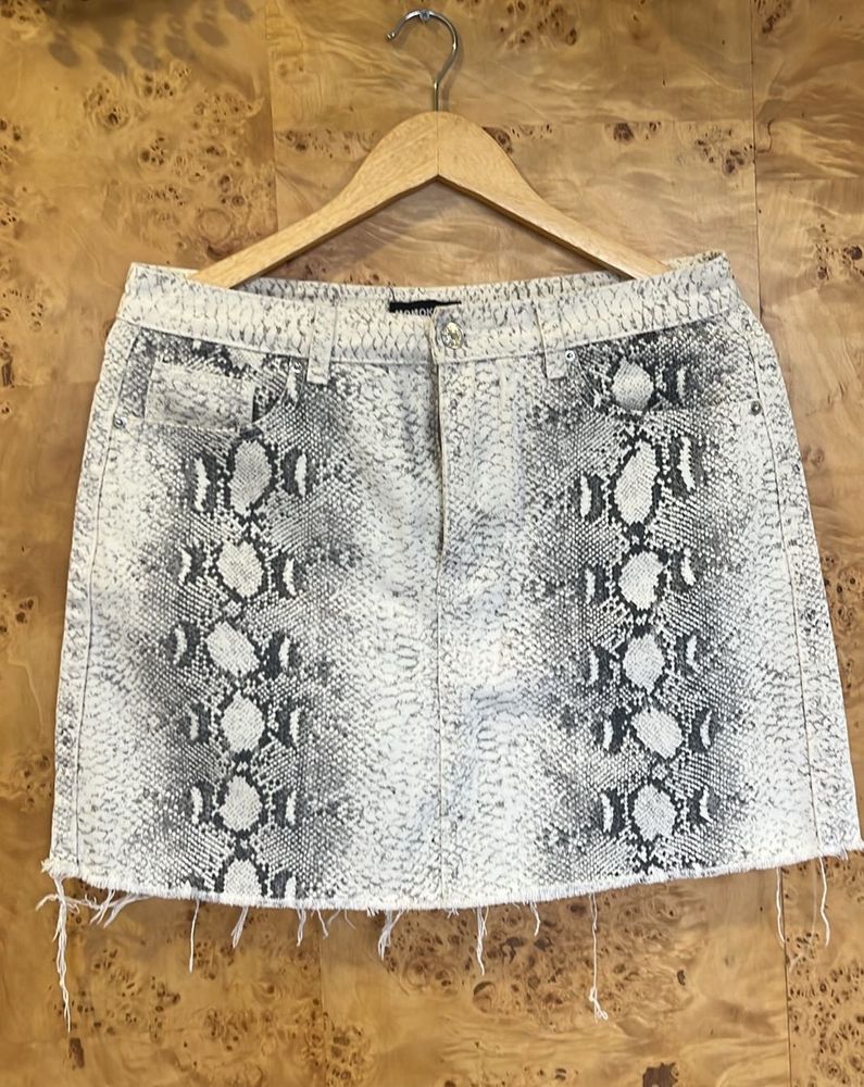 Snakes kin Print Mini Skirt