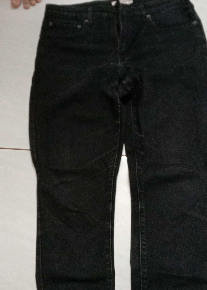 Women Levis Jeans