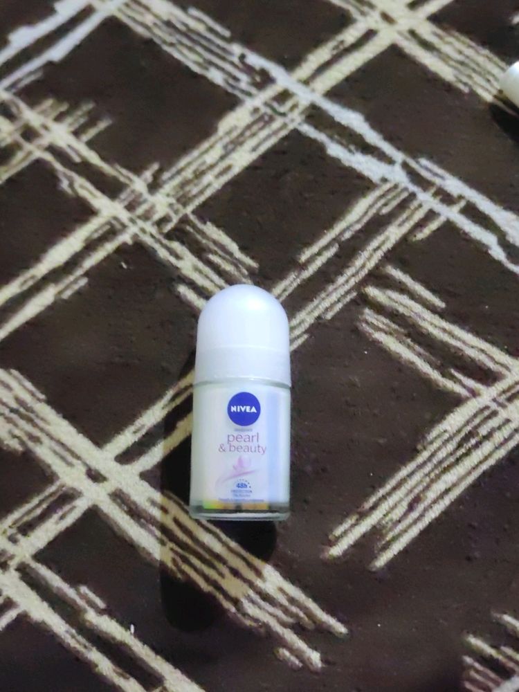 Nivea Deodorant Pearl And Beauty