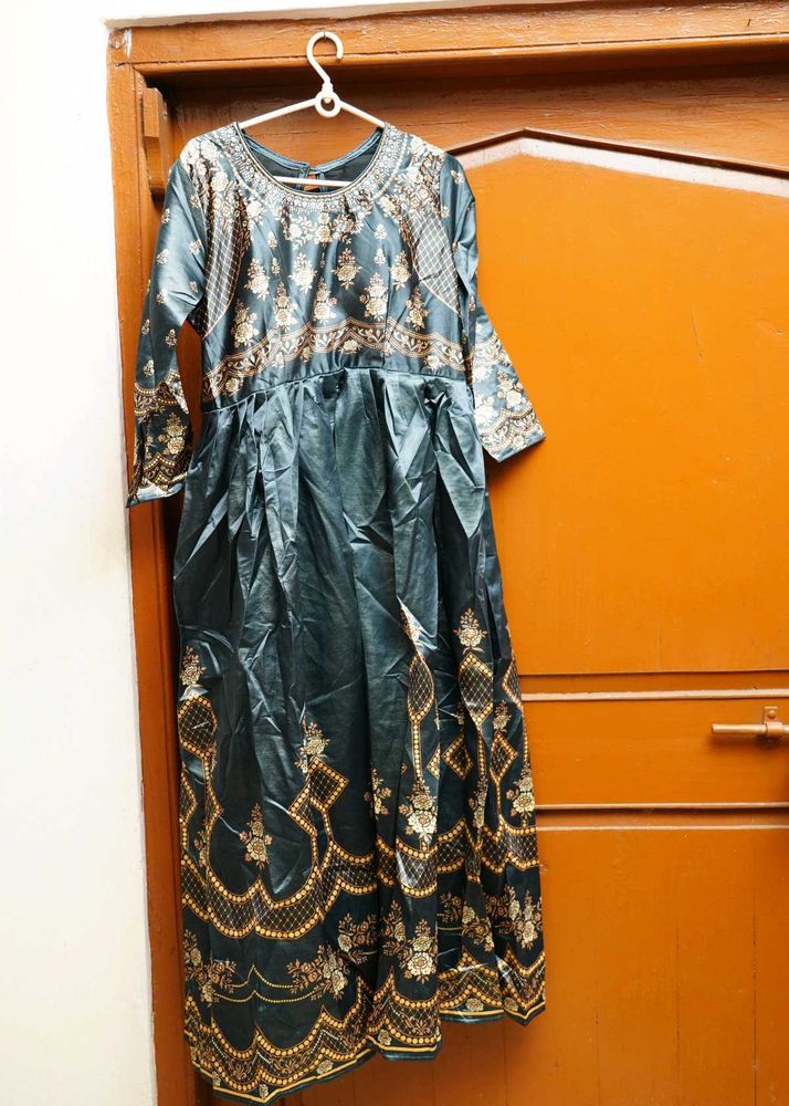 Gown 1 Free