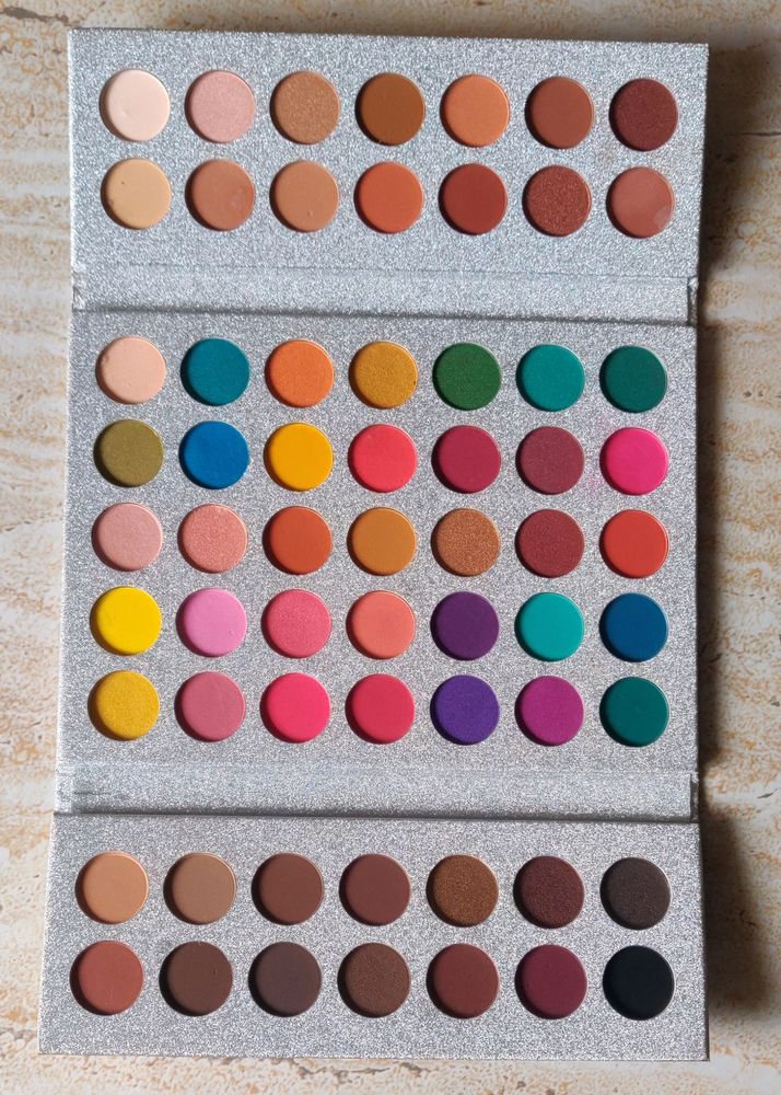 Gorgeous Me Eyeshadow Tray 😍