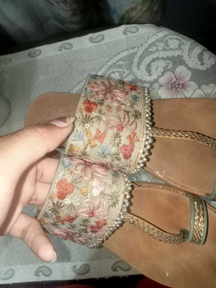 Floral Embroidered Thong Sandals