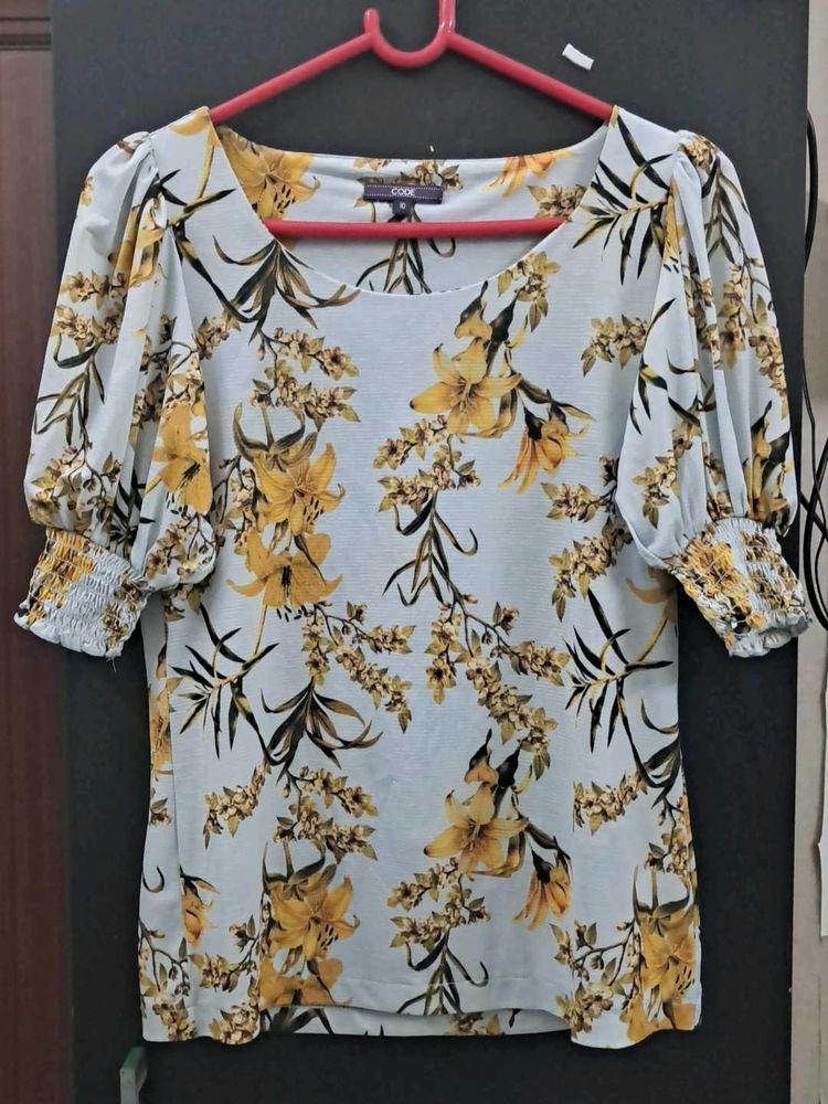 Code By Lifestyle Floral Print With Puff Sleeves