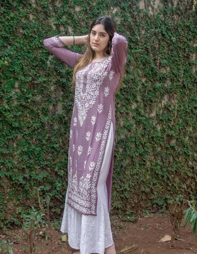 Levender Embroidered Straight Kurti 💜