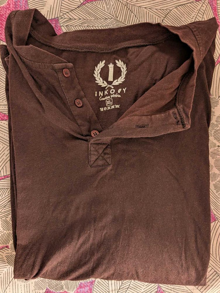 Full Hands T-shirt