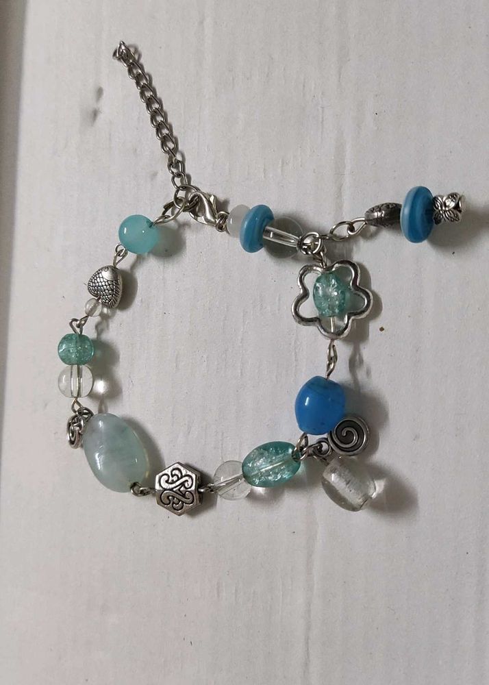 Handmade beautiful beaded bracelet