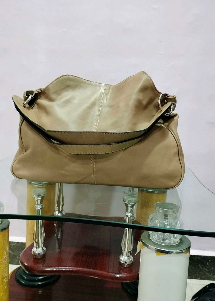 Beautiful Handbag 👜
