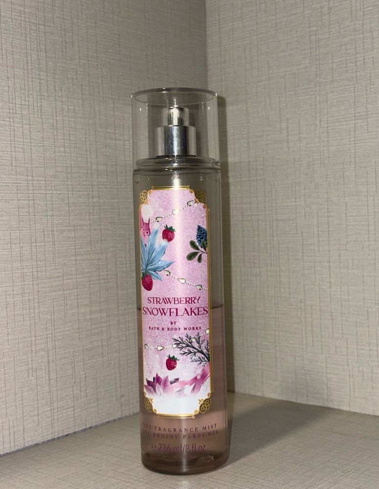 Bath &amp; Body Works Strawberry Snowflakes Fine Fragr