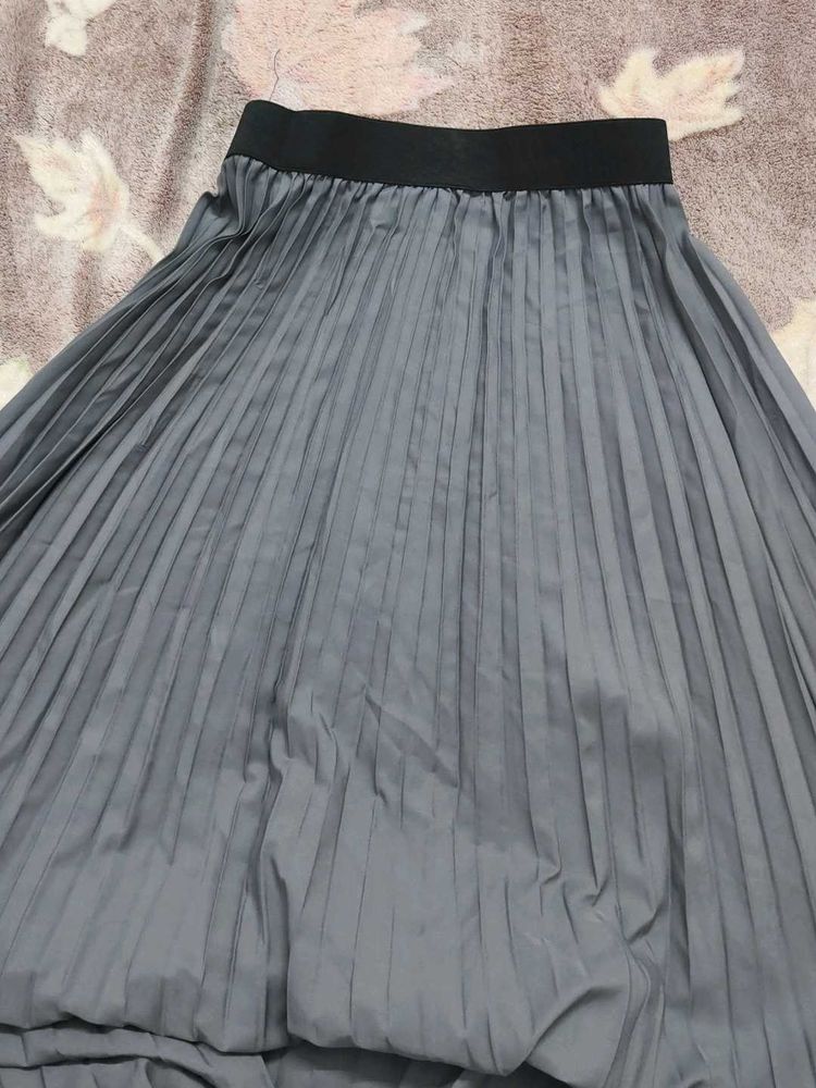 Pleated Midi Skirt