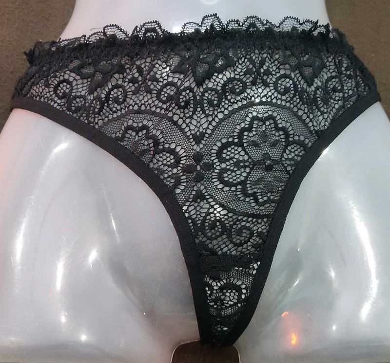Lace Thong Panty - Black Floral 🖤