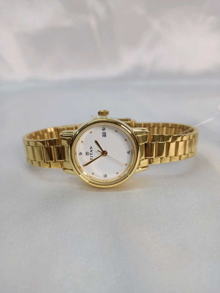Titan Karishma White Dial Women Watch With Stainle
