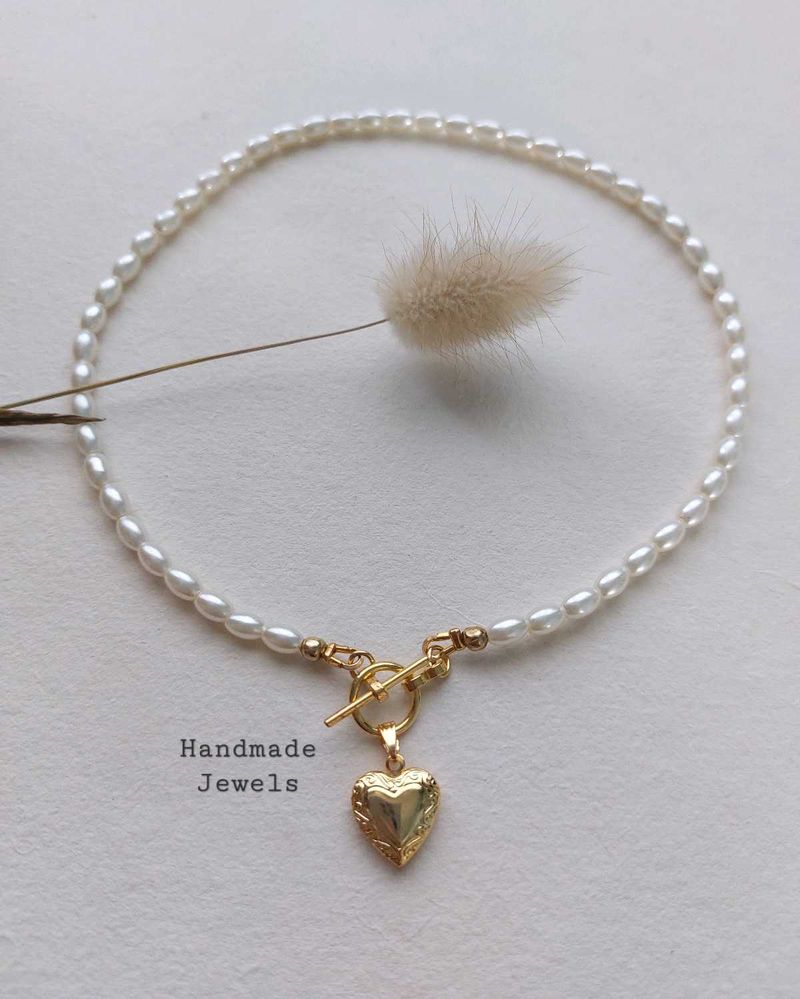 Glass Pearl T-Lock Necklace with Heart Locket