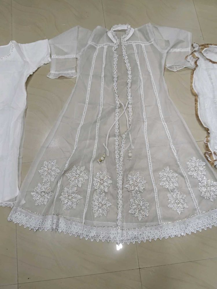 White Embroidered Kurta Set