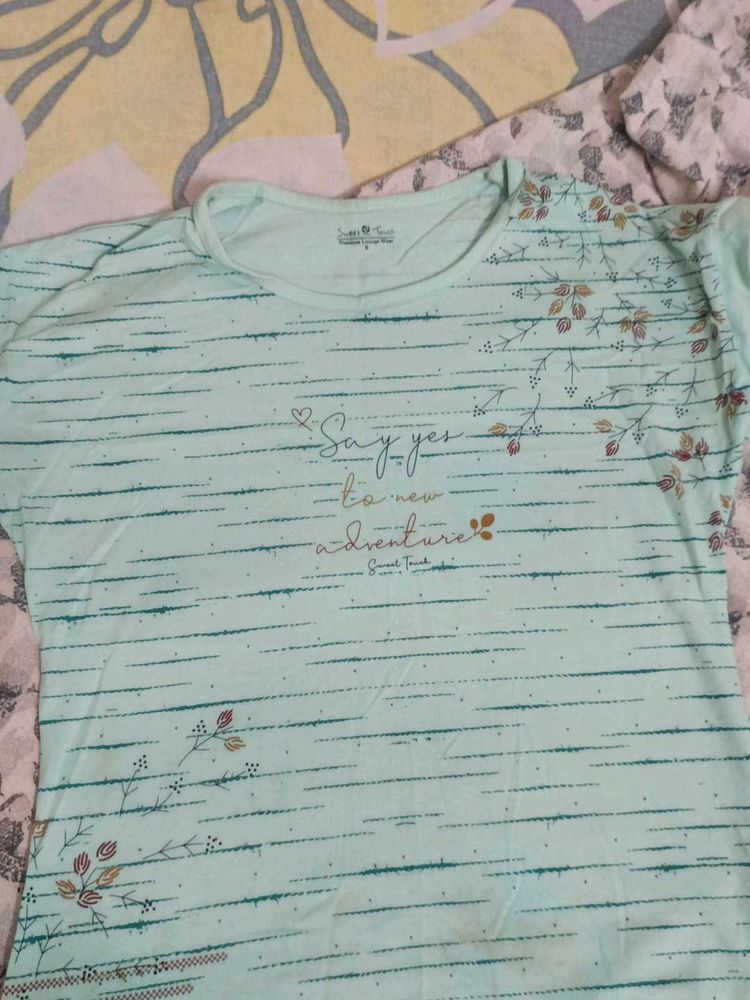 Casual t-shirt