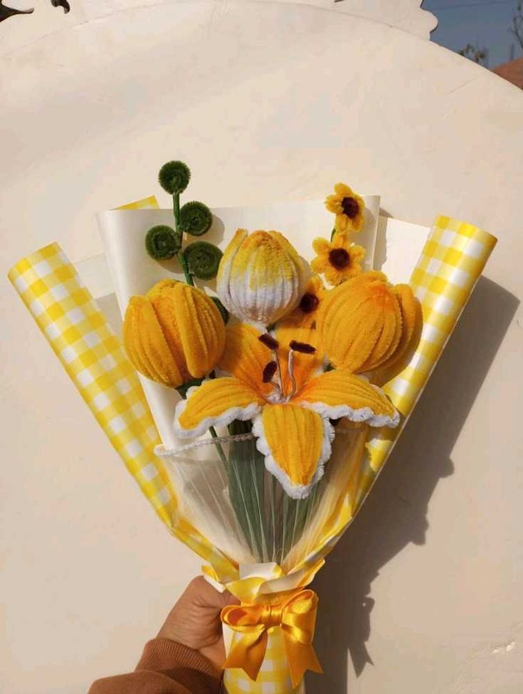 Knitted Yellow Flower Bouquet