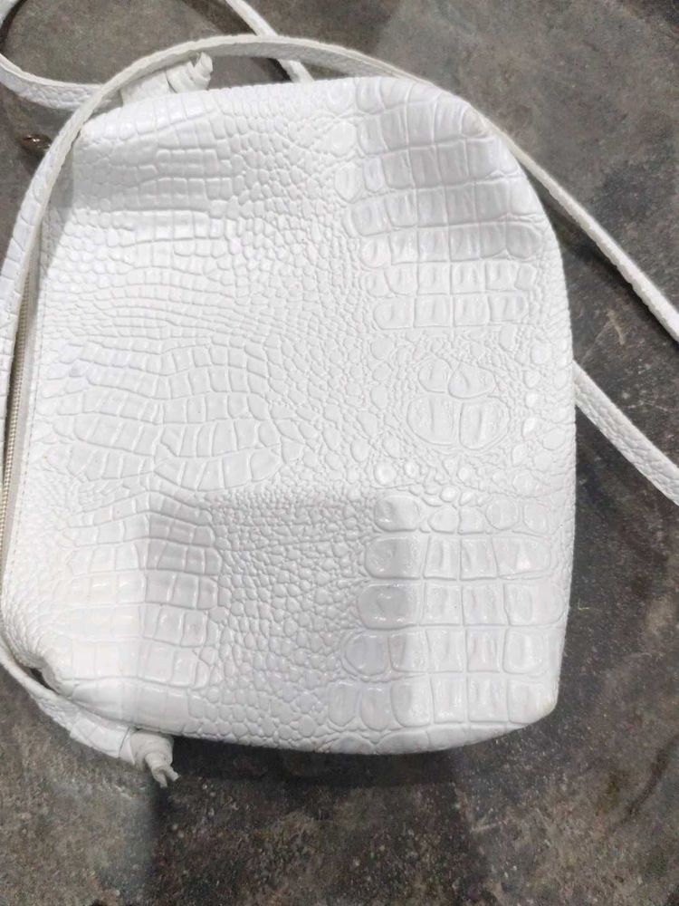 Totally New White Sling Bag