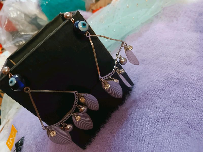Earings