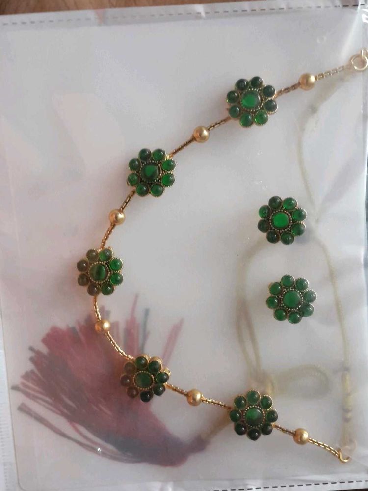 Green Floral Jewelry Set