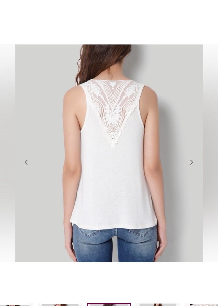 ONLYSleeveless T-shirt with Back Lace Panel