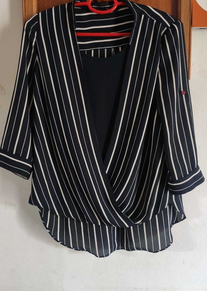 Women&#39;s Dark Blue Stripe Tops