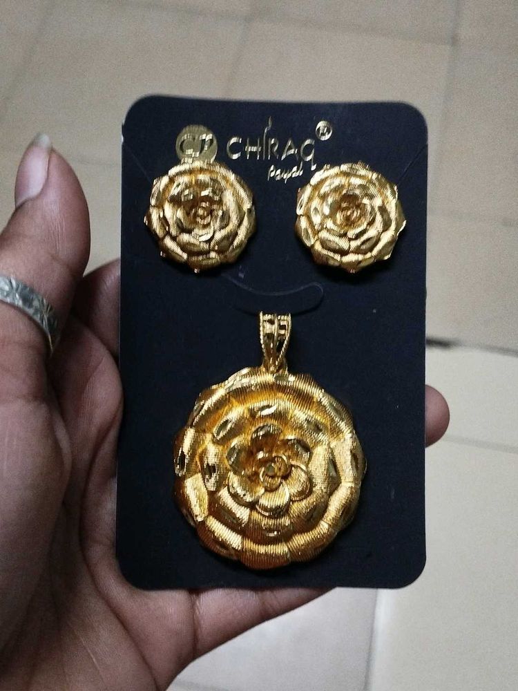 Chirag Royal Gold-Tone Jewelry Set