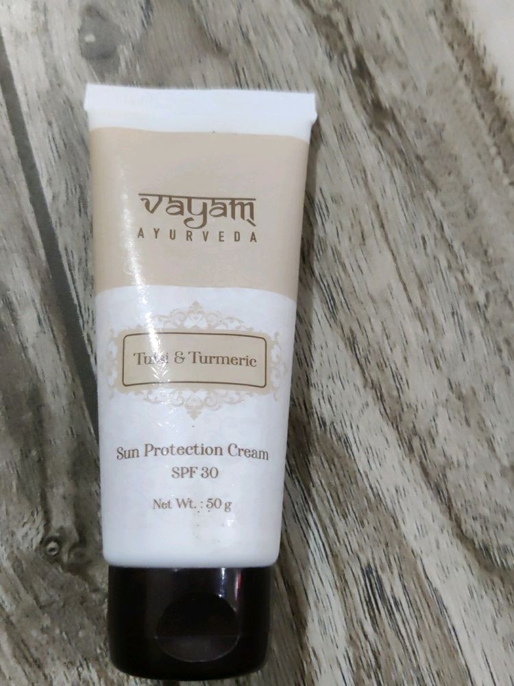 vayam ayurveda Tulsi and turmeric sun protection cream spf 30