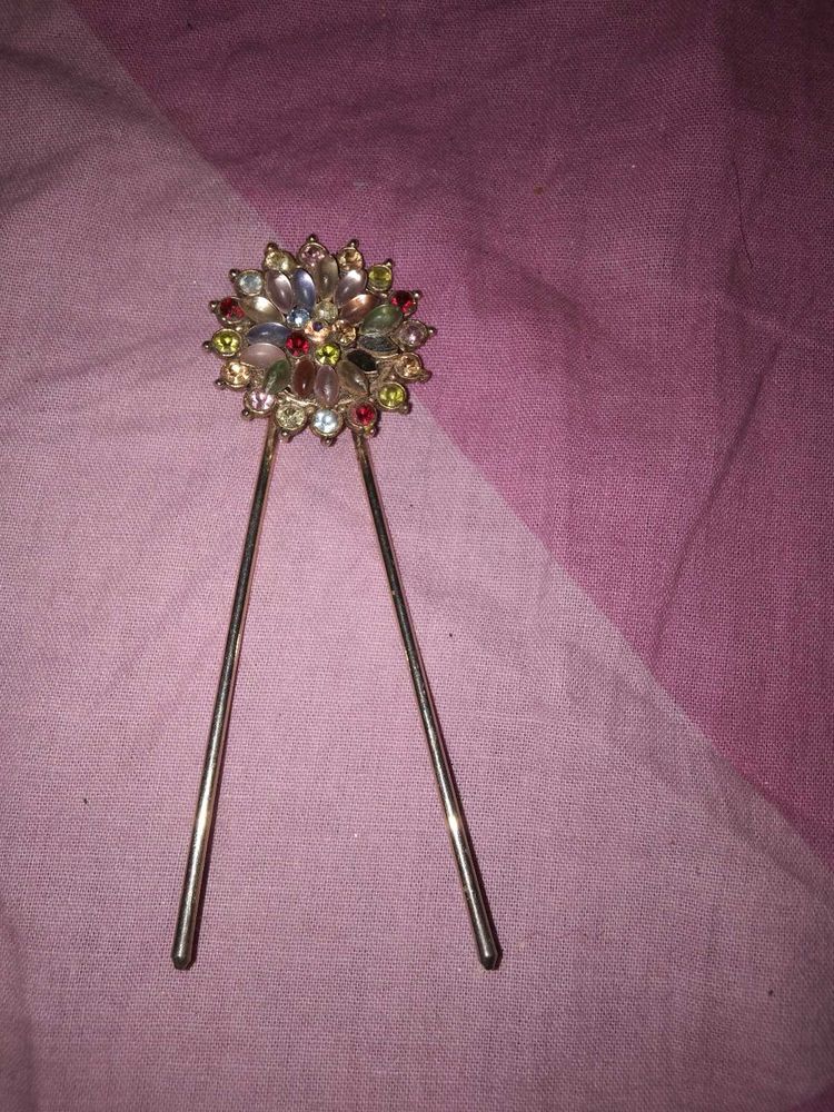 Bangles And Juda Pin Set
