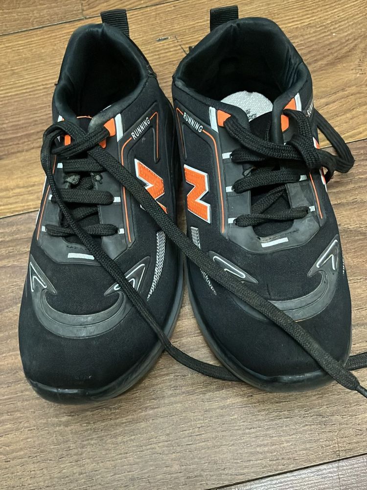 Boys Shoes 4-6 Yr