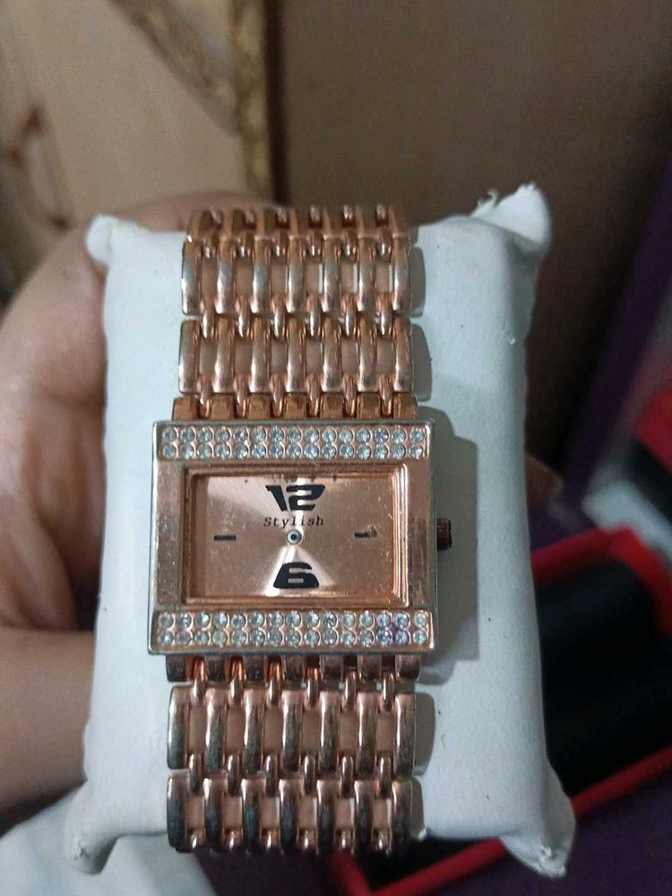 Stylish Rose Gold Watch