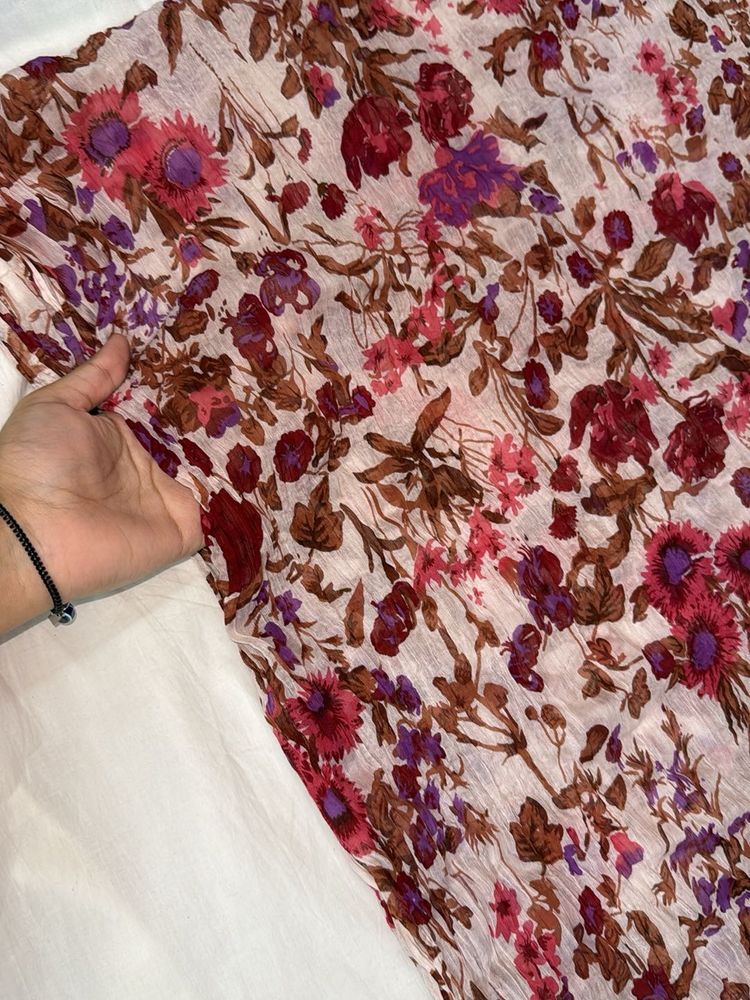 Beautiful Floral Patterned Dupatta