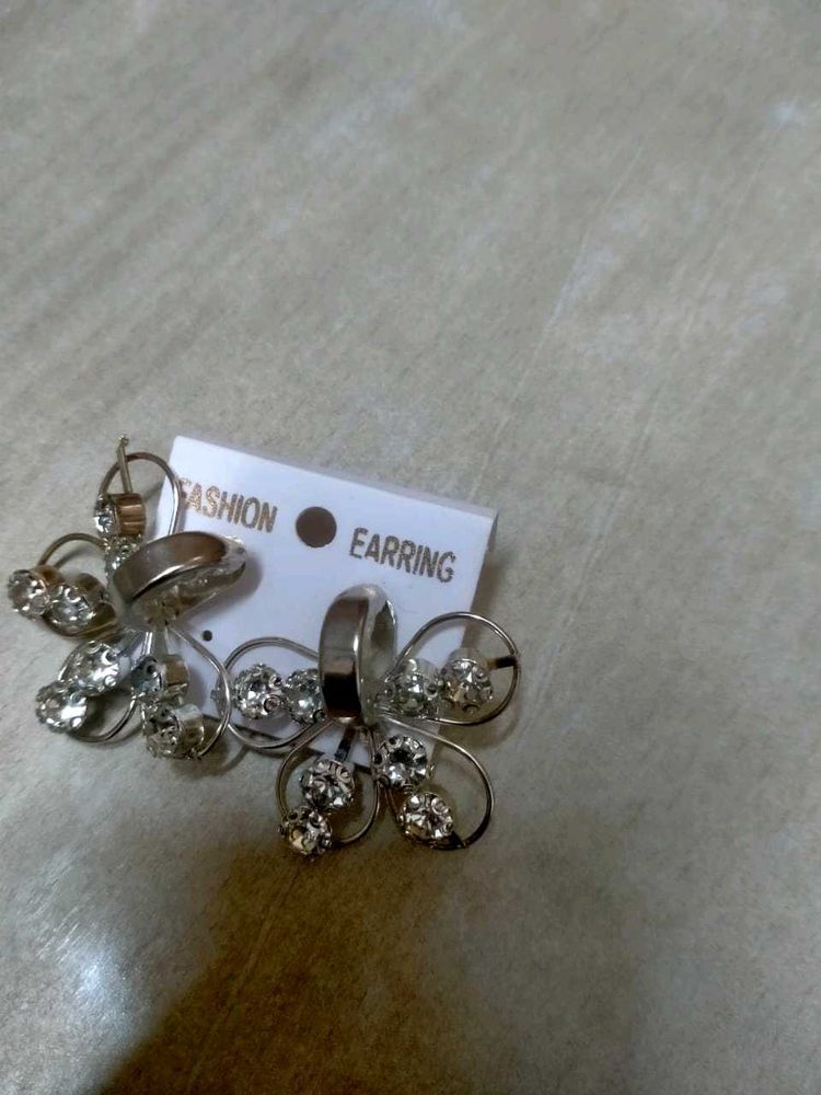 Sparkly Flower Earrings