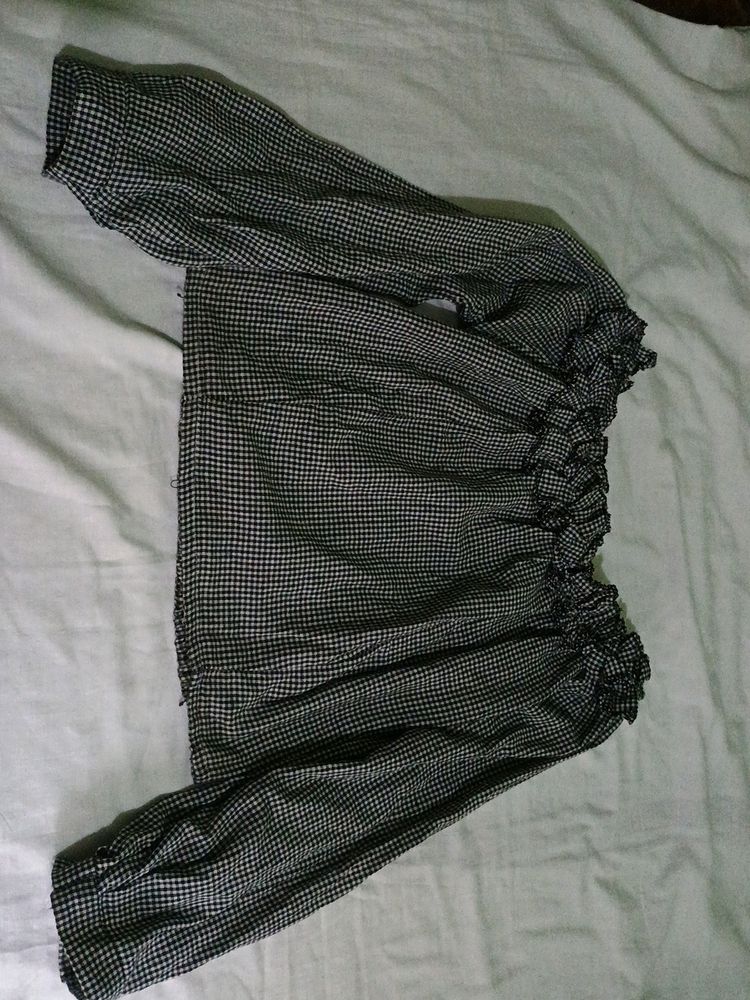 Korean Black And White Checked Top....🤍