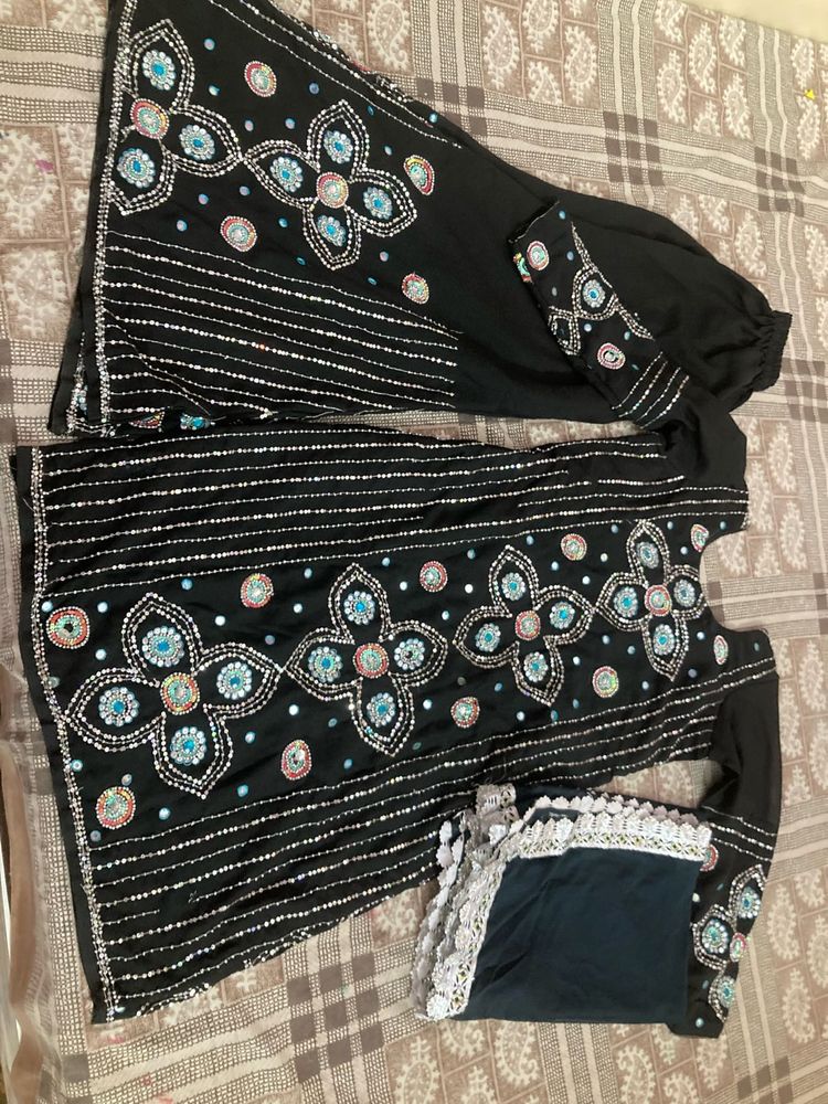 Embroidered Kurta Set