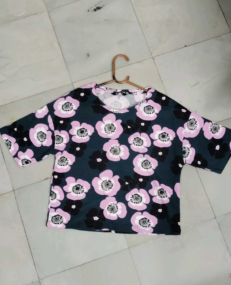 Marimekko Unikko Print Oversized T-Shirt/Top