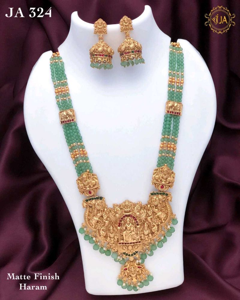 Elegant Jewellery Set