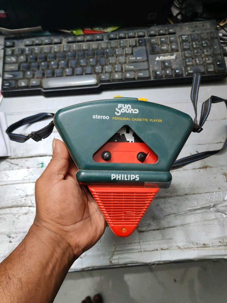 Pizza Shape Walkman (slight Door Damage)